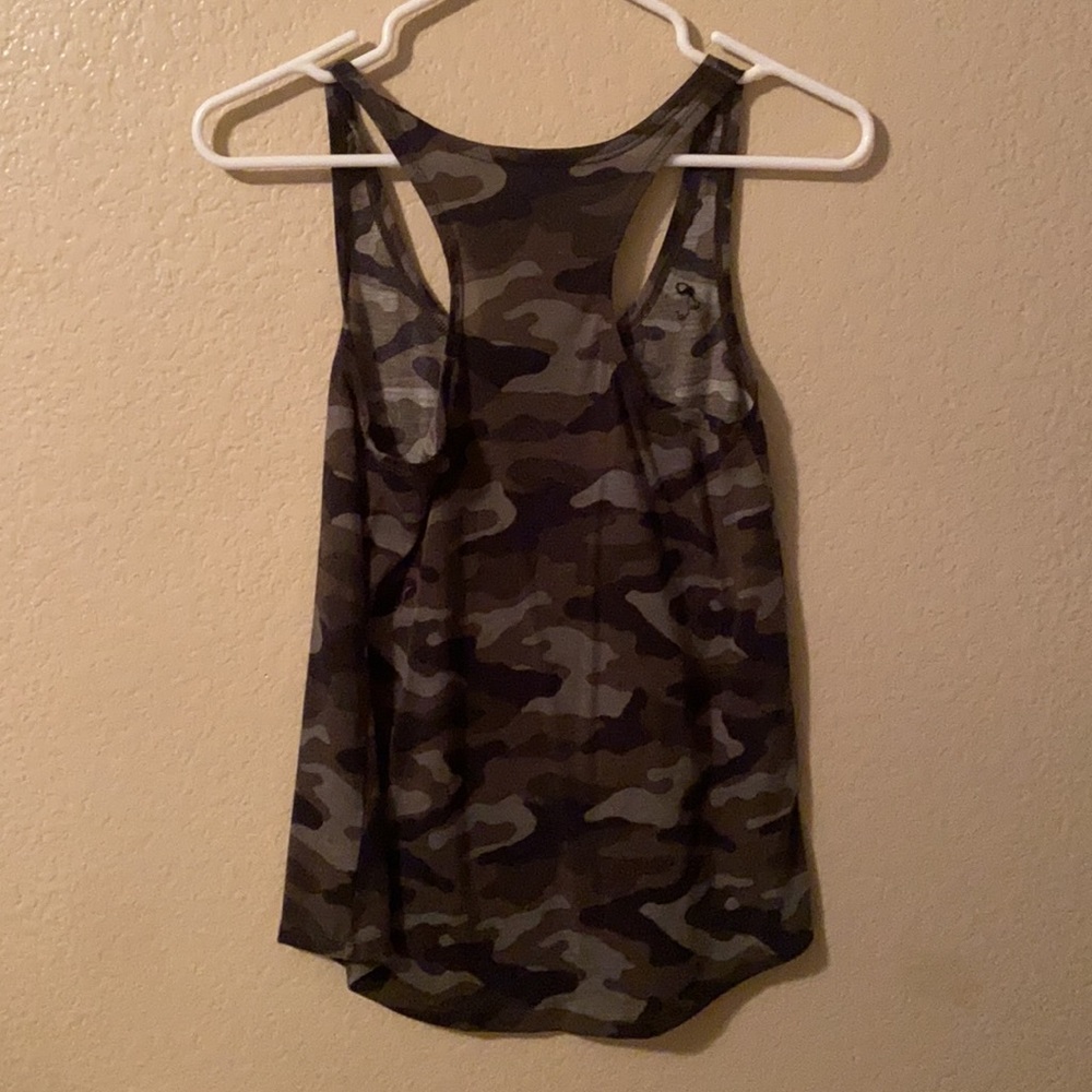 Camo tank - Picture 2 of 3